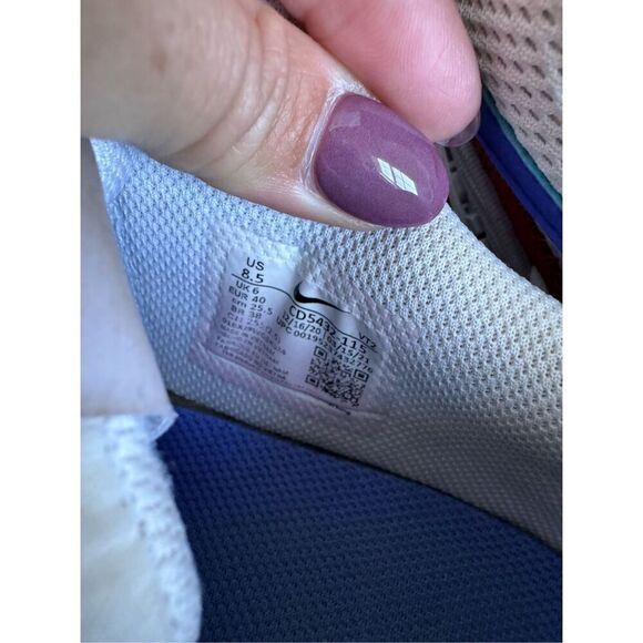 Nike Air Max Excee Sneakers, Women’s Size 8.5 White - Picture 8 of 8